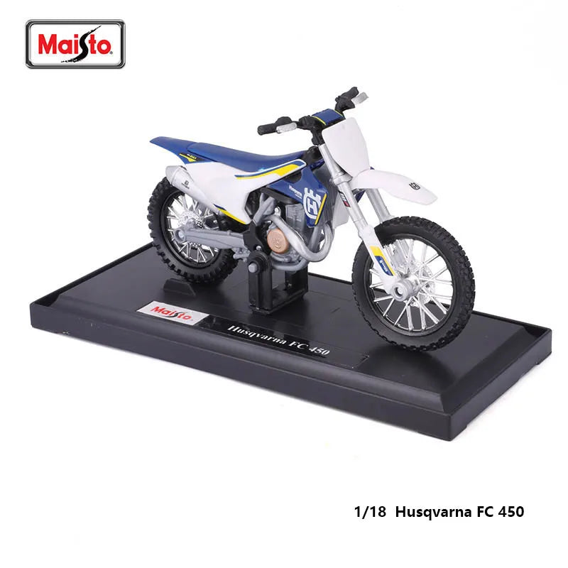 Maisto 1:18 YAMAHA MT-07 2018 KTM RC 390 YZF-R1 Naked V4 S Road Star 2021 motorcycle motorcycle Model collection gift toy